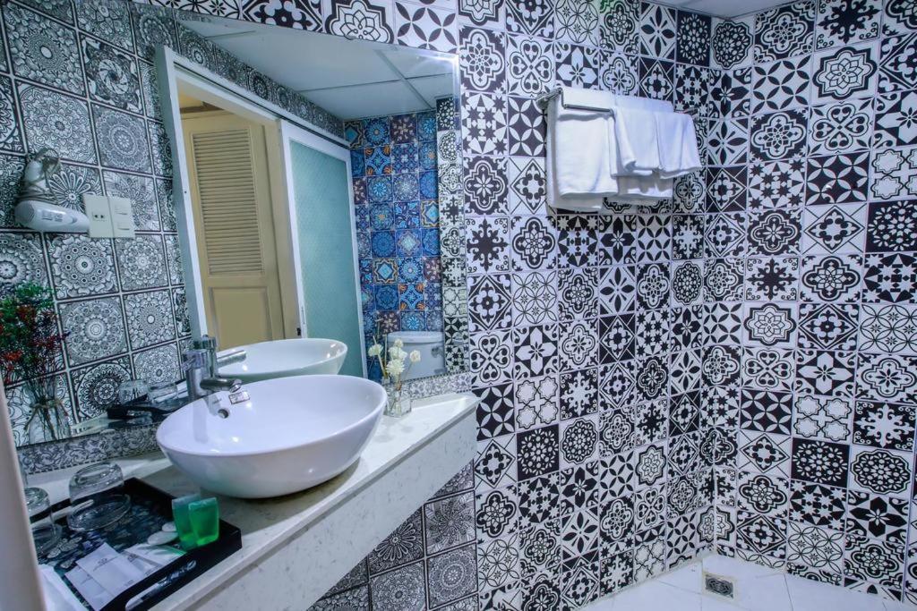 Cabana Motel Saigon Хошимин Екстериор снимка